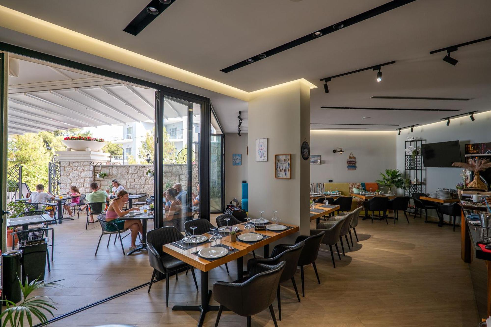 Ami Mar Hotel Σαράντα Εξωτερικό φωτογραφία
